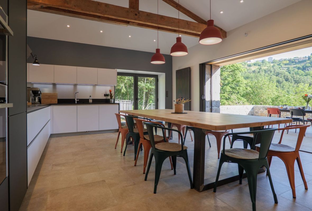 location grande maison villa les charriers ardèche le cheylard hyttalodge rental